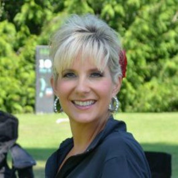 Meet your Posher, Carol - Picture 1 of 1